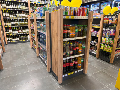 Зображення торгових стелажів острівних для магазинів