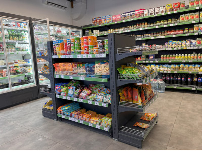 Зображення: торгові стелажі двосторонні