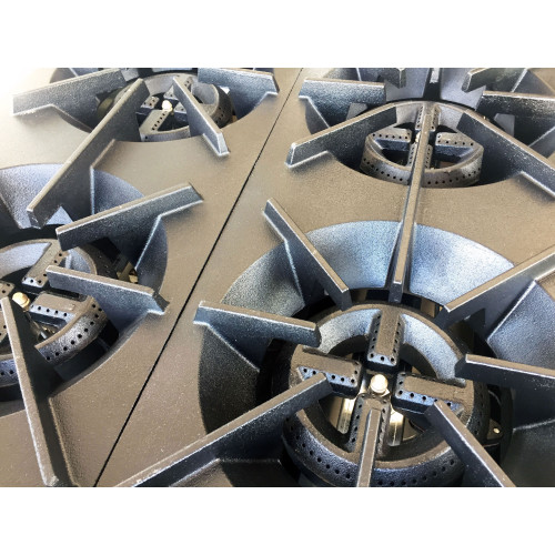 Професійна газова плита GoodFood GP4 на 4 конфорки для ресторанів, кафе та їдалень – висока потужність, надійність та економія газу