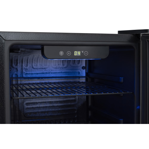 Холодильна шафа для напоїв GoodFood BC90, 96 л, 26 пляшок, цифрове керування, чорна, вітринна, підсвітка, 445x485x792 мм