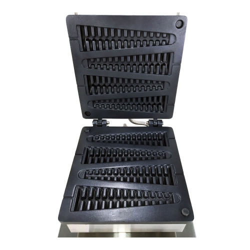 Вафельниця Lolly Waffle GoodFood WB1P (ялинка) — професійне обладнання для випікання об’ємних вафель на паличці у формі ялинки, корпус із нержавної сталі, 4 вафлі 225х60х15 мм