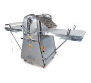 Тісторозкатувальна електрична машина GoodFood DS520C підлогова — професійна тісторозкатка для пекарень і кондитерських, ширина стрічки 520 мм, до 5 кг тіста