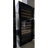 Винна шафа HURAKAN HKN-WNC470CDW, 200 пляшок, 445 л, двозонна 5–20°C, LED, 4 дерев'яні полиці, скляні дверцята, замок, 595×710×1850 мм