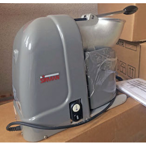 Измельчитель льда Sirman Triton, бункер 2 л, 0,35 кВт, 1500 об/хв, гарантия 12 мес, 465x210x295 мм, Италия, для баров и кафе